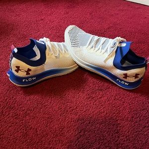 Under armour flow sneakers